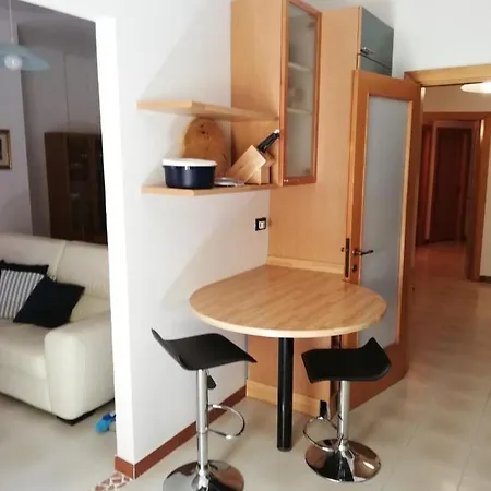 Apartment Luminoso Con Ampio Balcone Vista Mare *